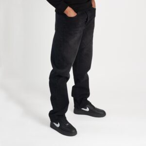 Jean baggy homme en Tunisie : "Vetements homme tendance en Tunisie, parfait pour un style décontracté."
